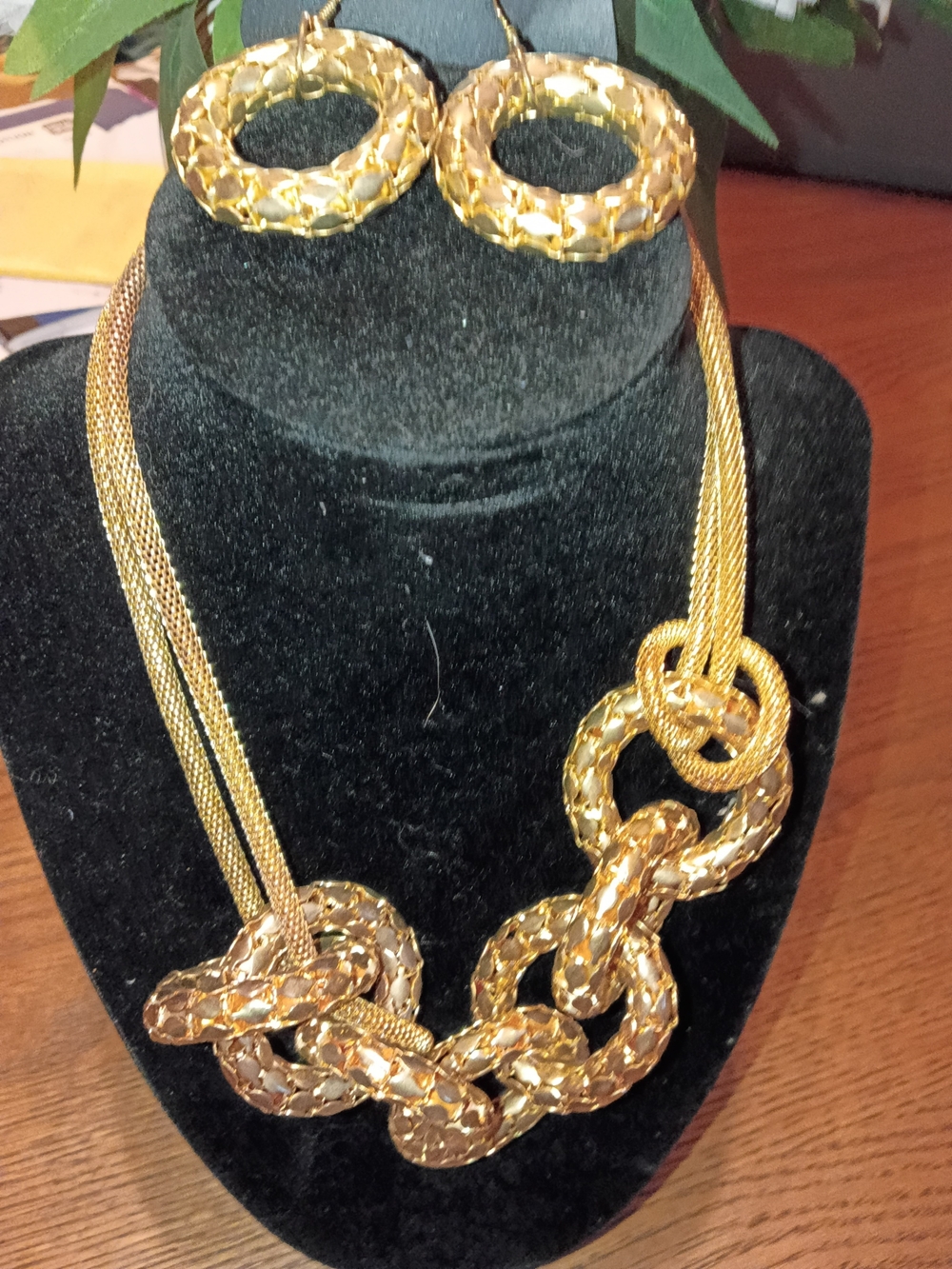 Gold Tone Chain Link Necklace and Hoop Earring Set - Women Jewelry